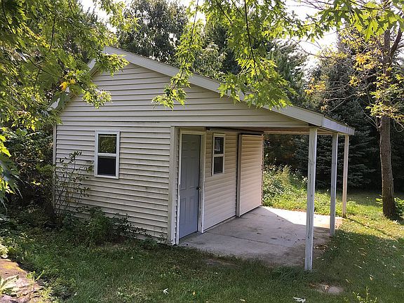 2nd image of 3729 Loton Dr