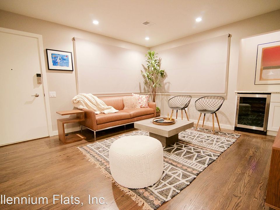 1st image of 200 Waverley St APT 5