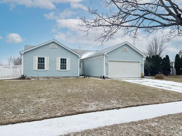 1923 Kingsley Dr, Schaumburg, IL 60194