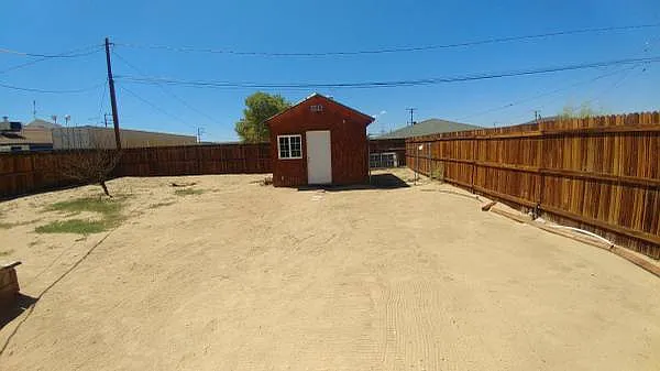 2 bed, 576 sqft, $1,695 — Photo 4
