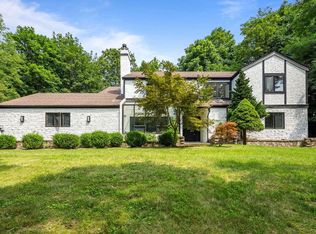 103 Lime Kiln Rd, Suffern, NY 10901