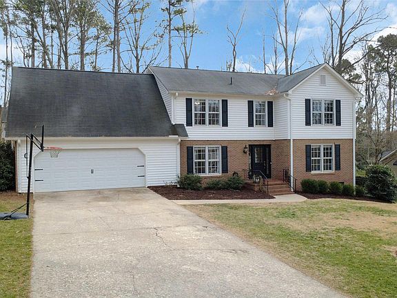 2nd image of 203 Grey Stone Ct