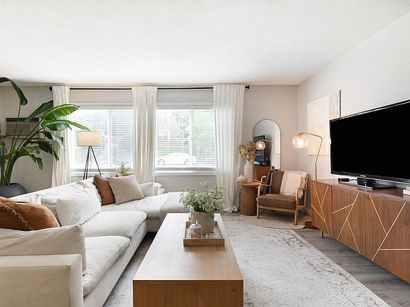 3rd image of 2396 Benson Ave #1