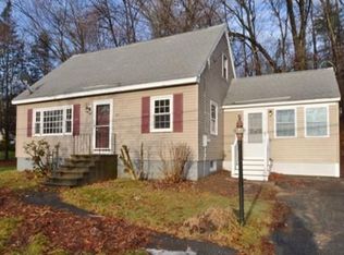 39 E Prescott St, Westford, MA 01886