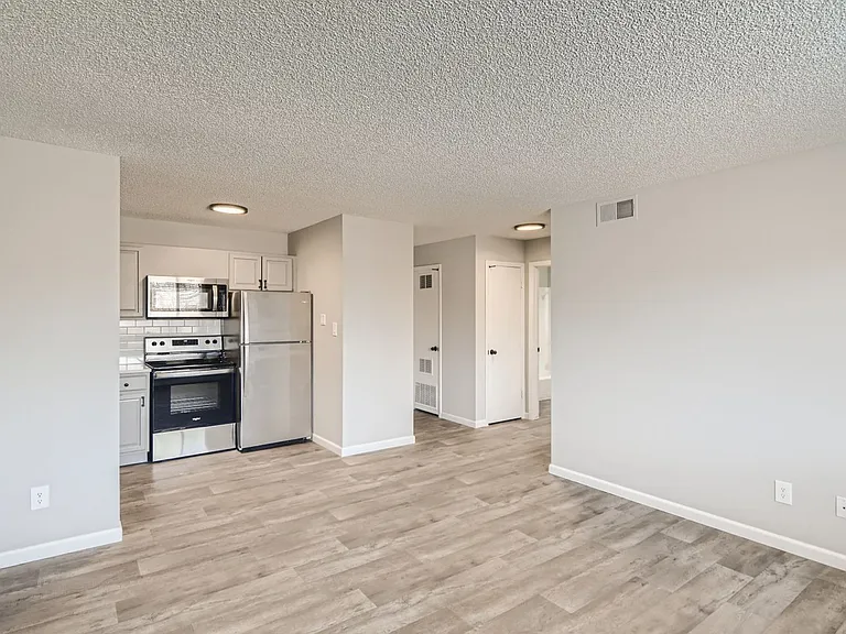 2102 Carmel Dr #206 — Photo 3