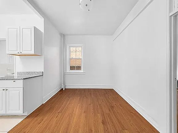 3rd image of 7 W 92nd St APT 4B