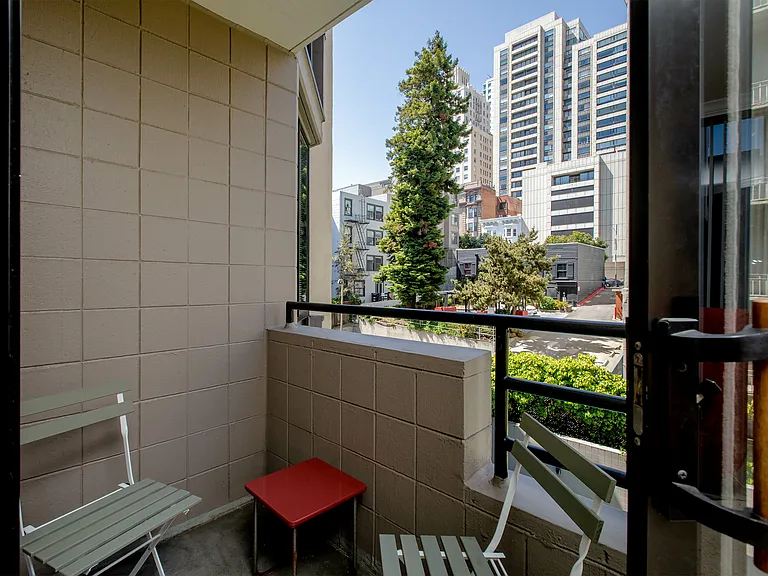 900 Bush St #510 — Photo 10