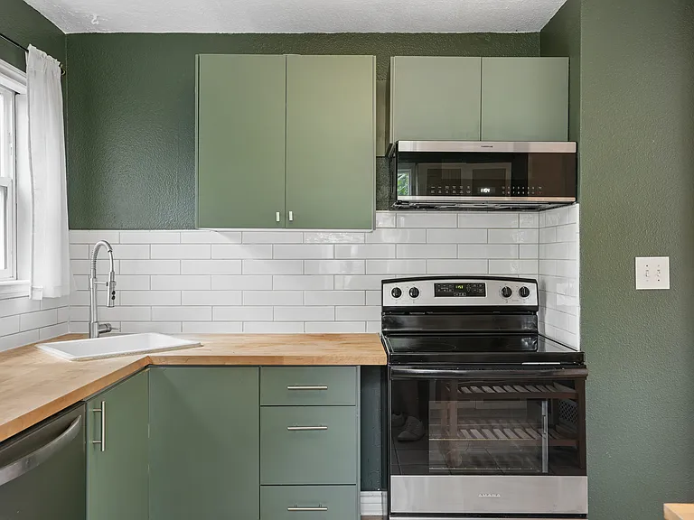 7036 N Wall Ave — Photo 8