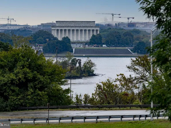 1011 Arlington Blvd APT 630, Arlington, VA 22209