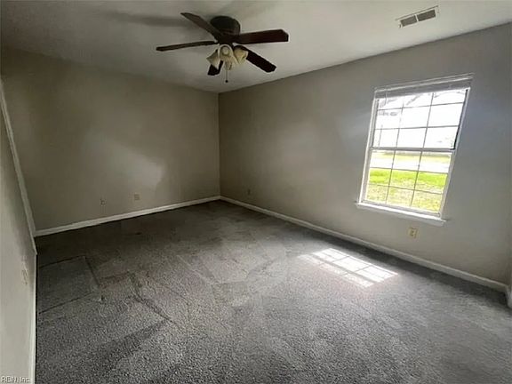 4th image of 4005 Rainbow Dr