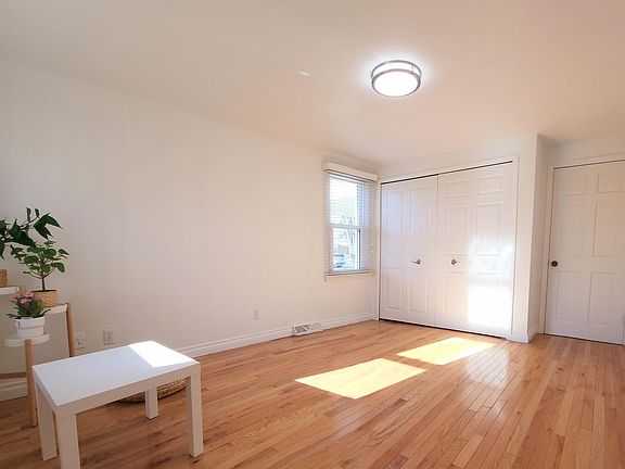 3rd image of 39354 Helena Ave