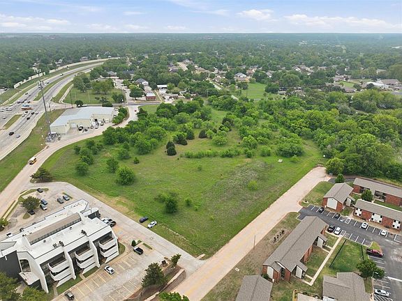 4th image of 1 SW Van Buren St Lot 2
