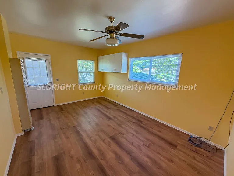 204 Ruby Ln — Photo 15