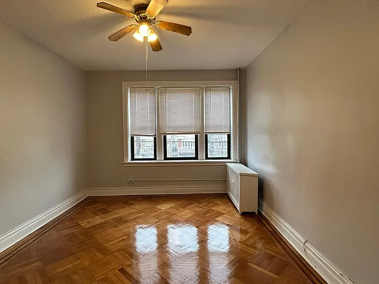 930 Avenue C #B1E — Photo 2