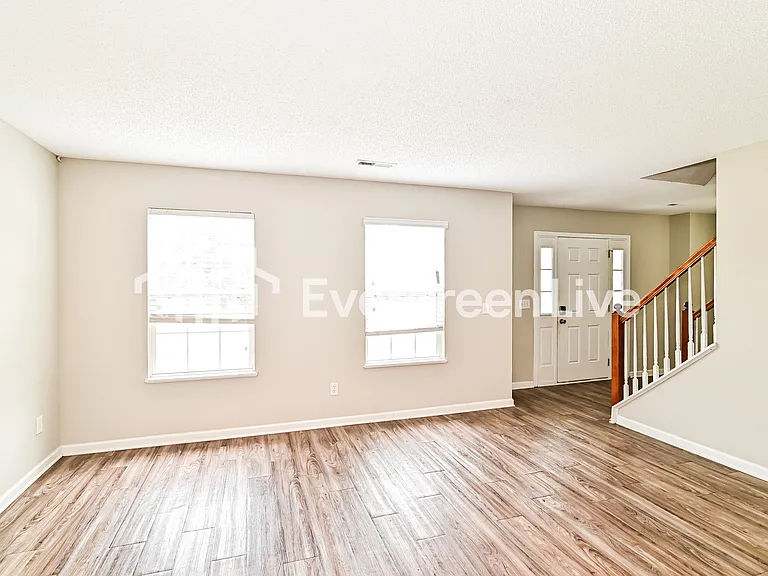 2283 Wilkinson Dr — Photo 4