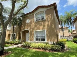 16226 Emerald Cove Rd #1, Fort Lauderdale, FL 33331