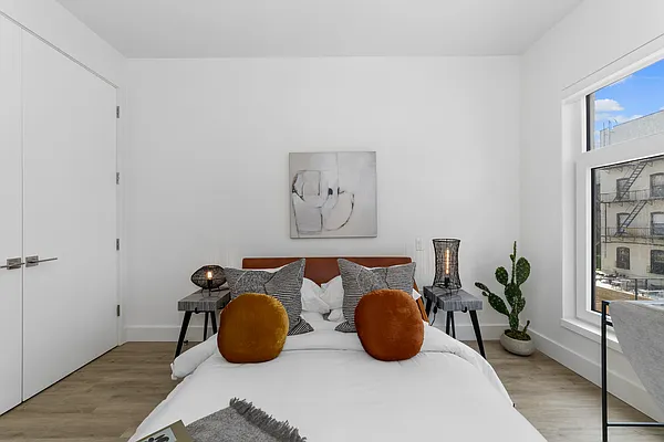 Rented by MNS | media 23