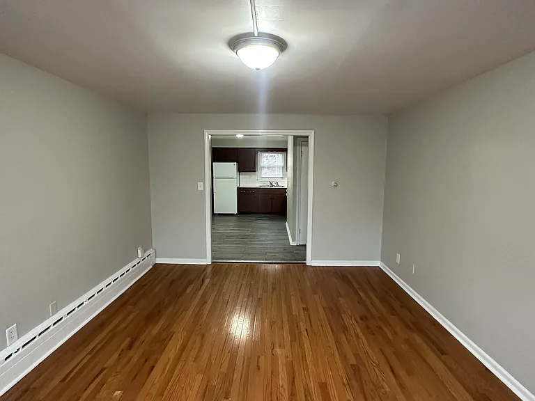 641 Newhall St #1R — Photo 6