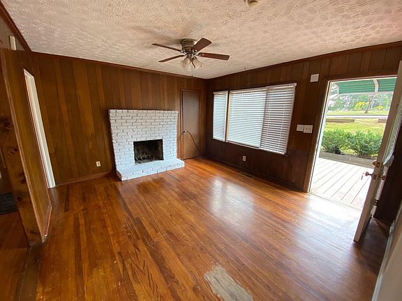 3rd image of 5505 Rockbridge Cir