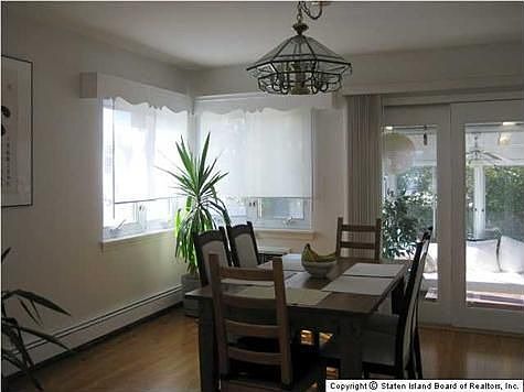 5th image of 110 Clermont Pl