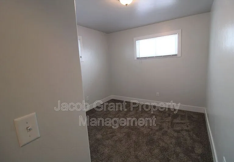1310 Lake Ave — Photo 9