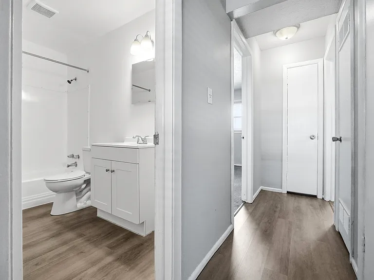 7541 Mentor Ave — Photo 13