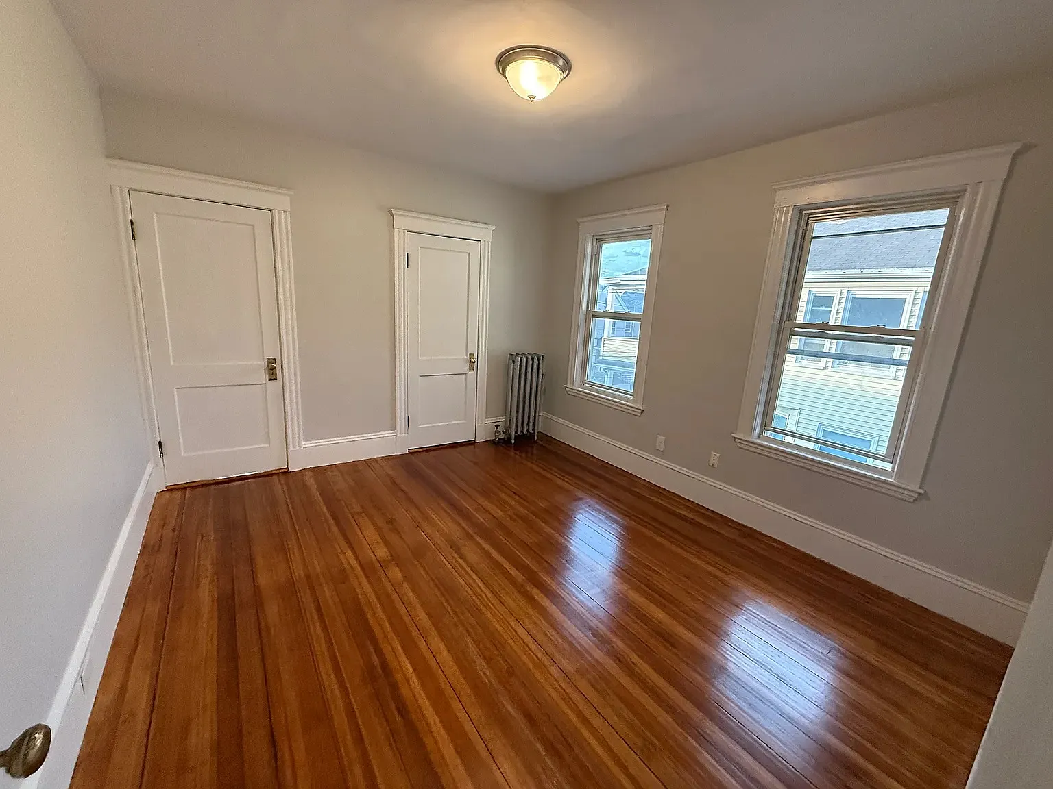 4 bed, 2.0 bath, 1200 sqft, $5,600 — Photo 3