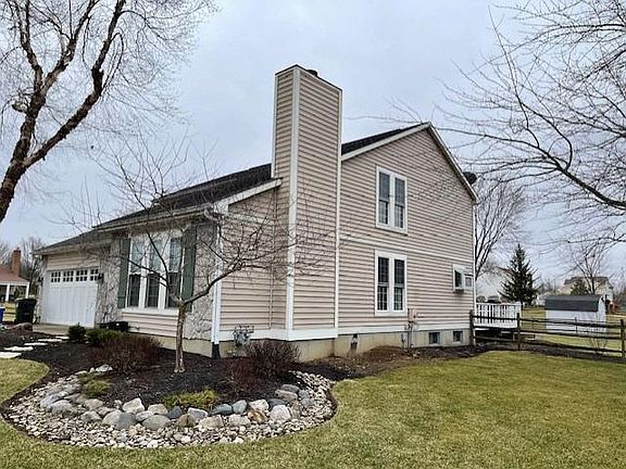 2nd image of 8279 Verdant Dr