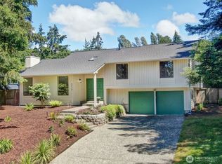6530 W Mercer Way, Mercer Island, WA 98040