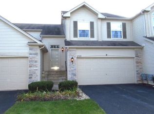 2321 Summerlin Dr, Aurora, IL 60503