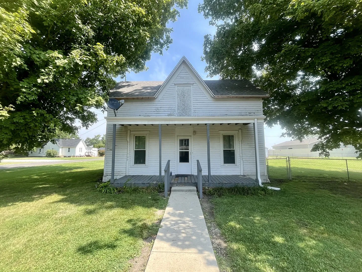 104 Sherman St photo 1