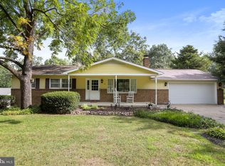 23 Buckingham Dr, Chambersburg, PA 17201