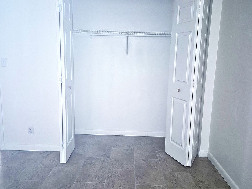 BEDROOM CLOSET