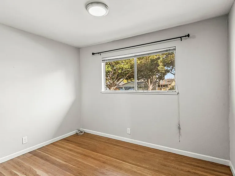 761 San Carlos Ave — Photo 21