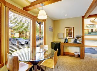 12640 NE 144th St APT C203, Kirkland, WA 98034