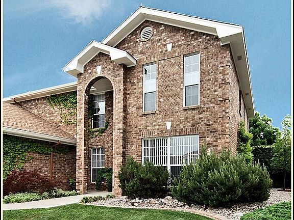 2nd image of 8300 Tierra Linda Pl NE