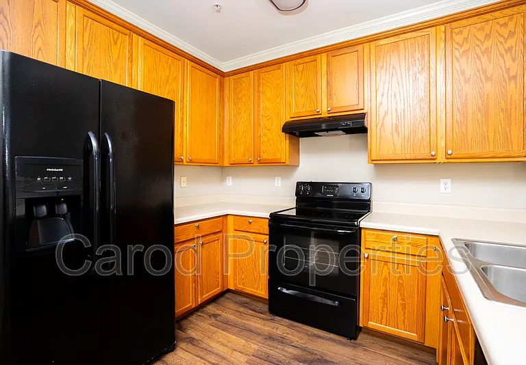 8829 Arbor Creek Dr — Photo 5