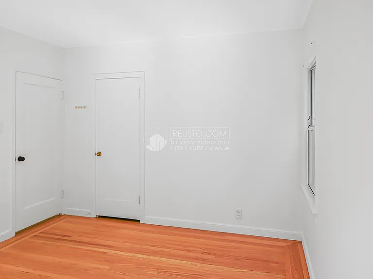 2043 10th Ave — Photo 14