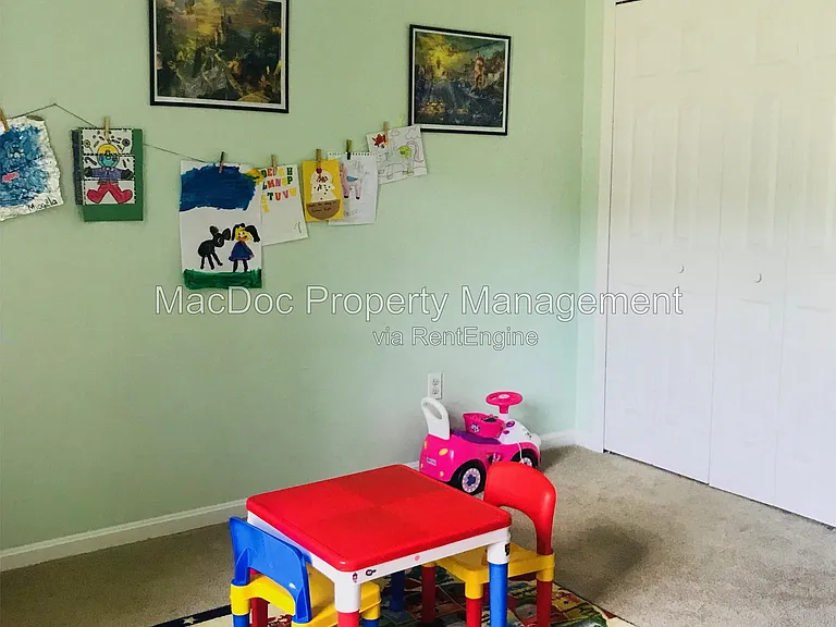 6804 Saxony Cir — Photo 19
