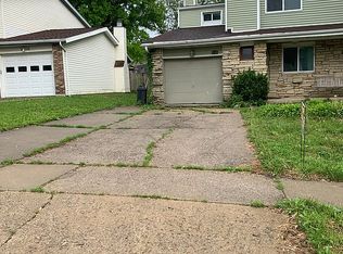 2108 10th Street Pl, Coralville, IA 52241