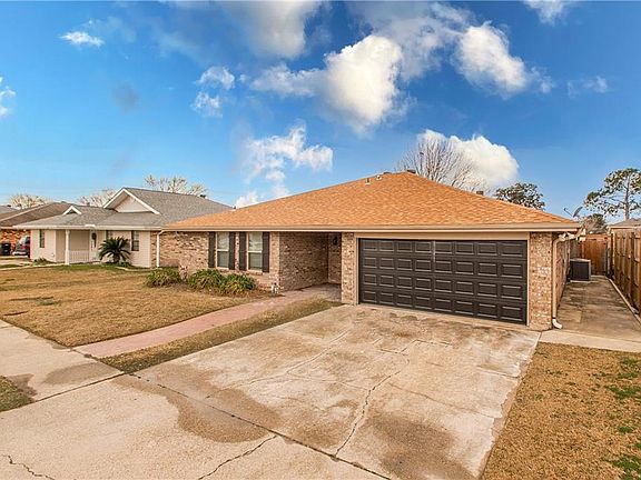 2nd image of 3325 E Catahoula Ct