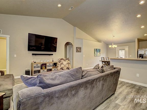 5th image of 16323 Kingsley Way