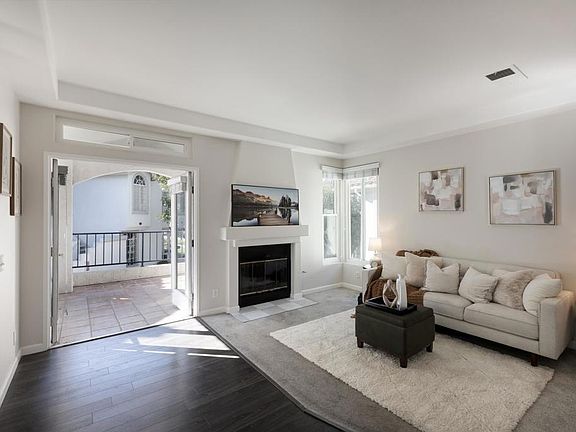 3rd image of 2395 Rancho Del Oro Rd Unit 30