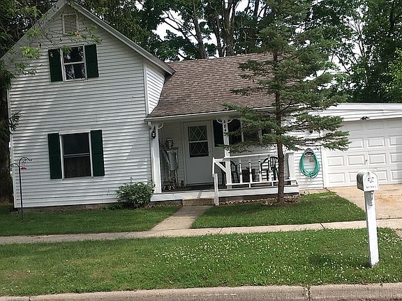 2nd image of 484 W 1st St