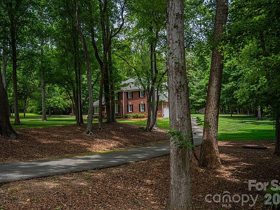 4th image of 1259 Dorchester Rd