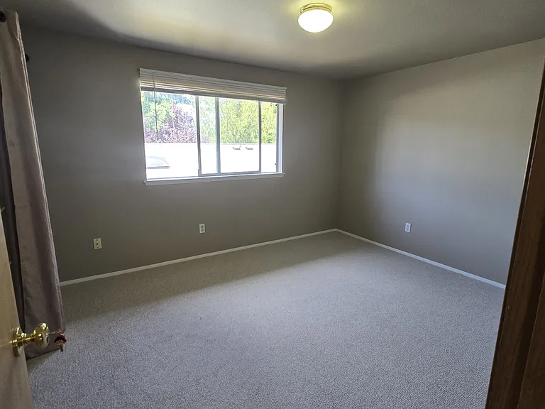 15723 Admiralty Way — Photo 6