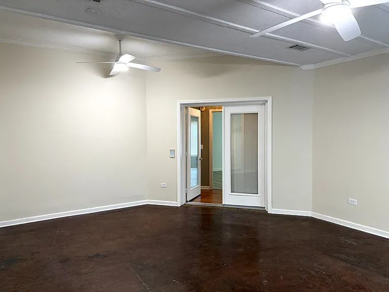 Heated and cooled, Huge area for Entertaining, Child's Playroom, Hobby room etc. Stained concrete floor