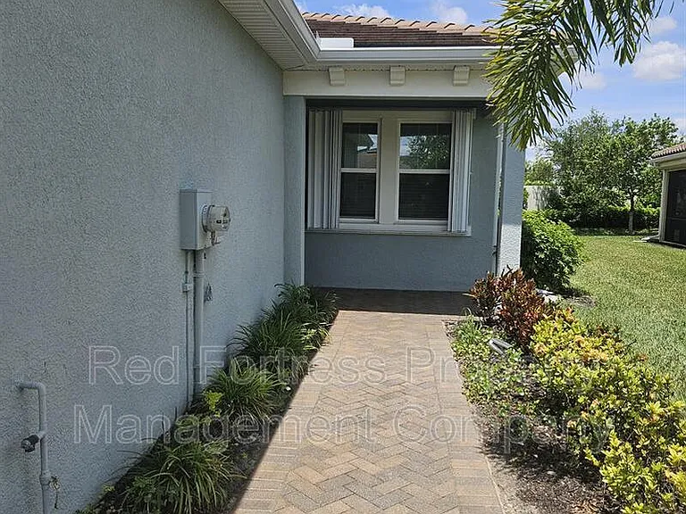 6517 Good Life St — Photo 3
