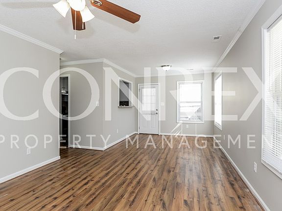 4th image of 422 Lincoln St
