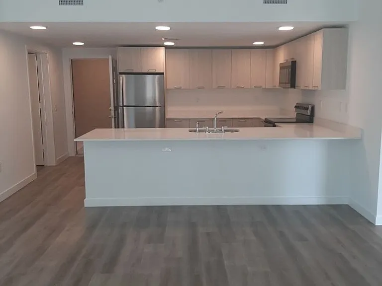 The Mirage Apartments — Photo 143